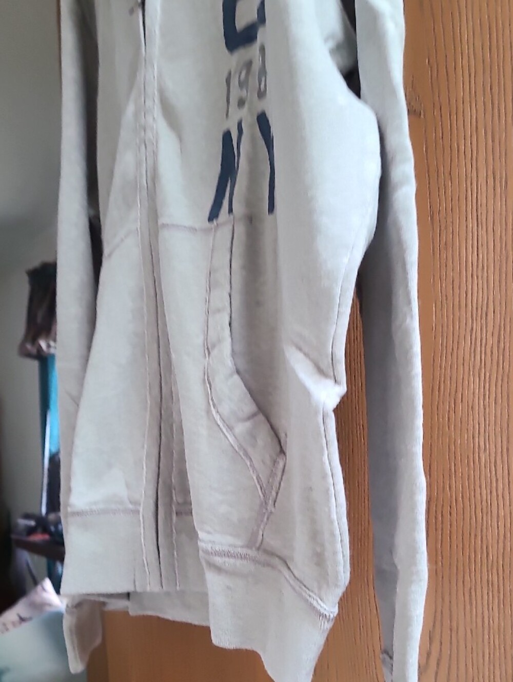Aeropostale Men's Heather Gray Full-Zip Hoodie with Logo - Picture 6 of 7